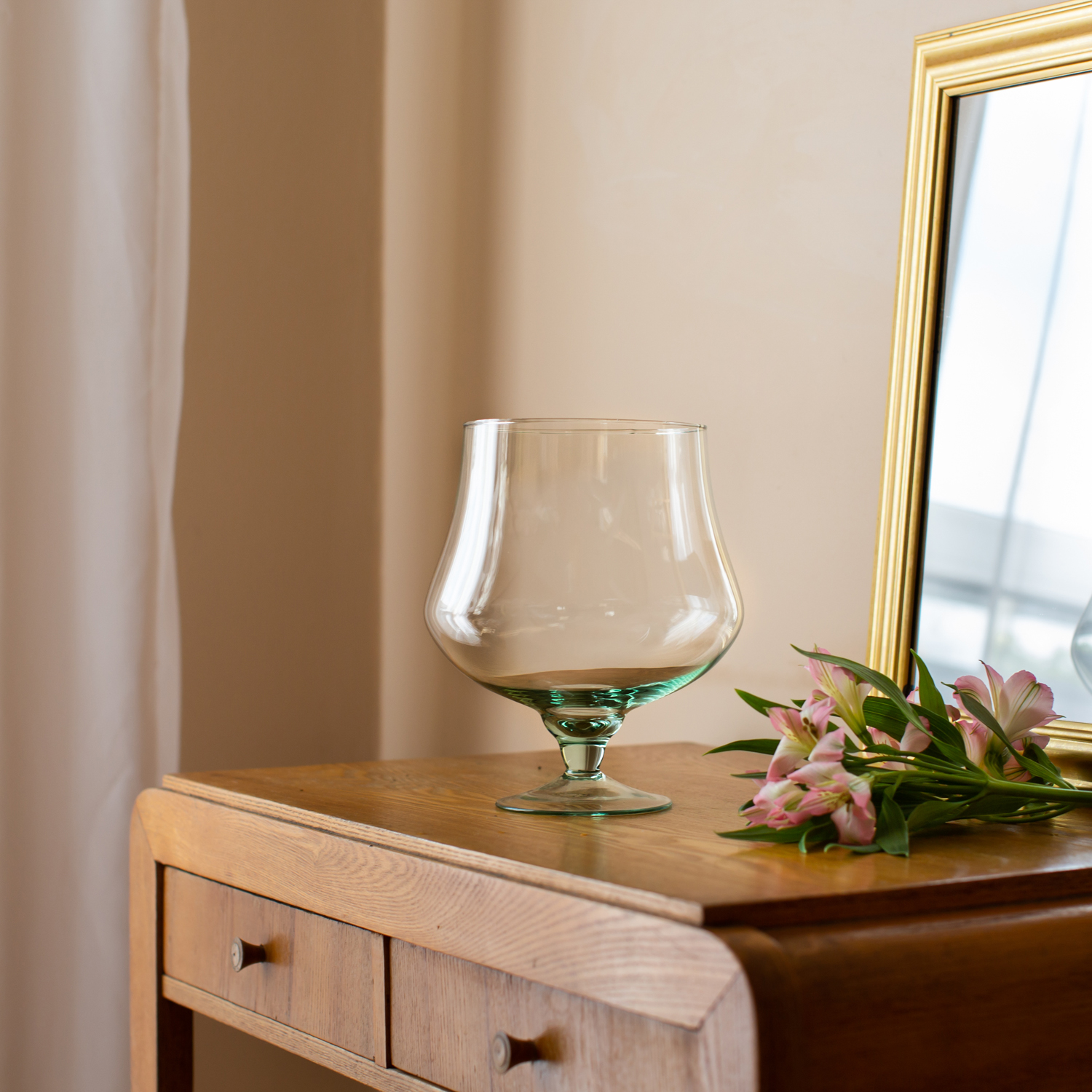 PONADCZASOWA FORMA O SZLACHETNYM RYSIE