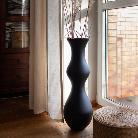 Wysoki wazon W-441B czarny mat H:70cm D:23cm